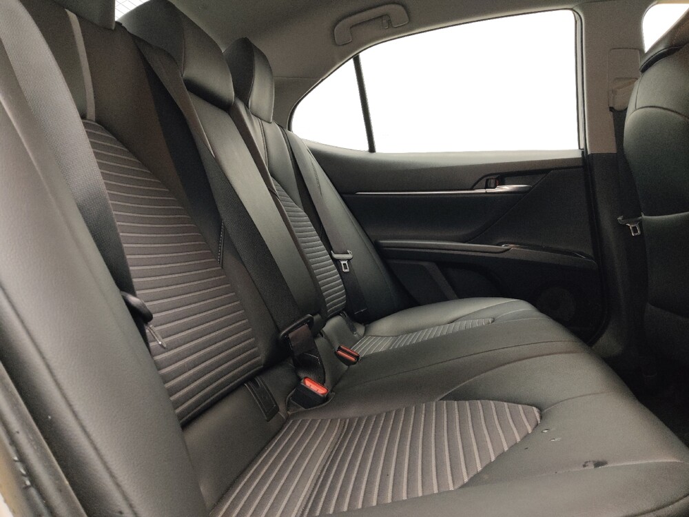 2018 Toyota Camry in Jackson, MS 39211 - 18127887 19