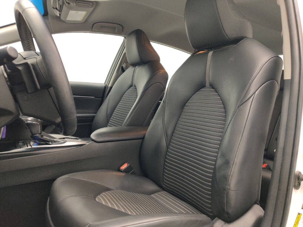 2018 Toyota Camry in Jackson, MS 39211 - 18127887 17