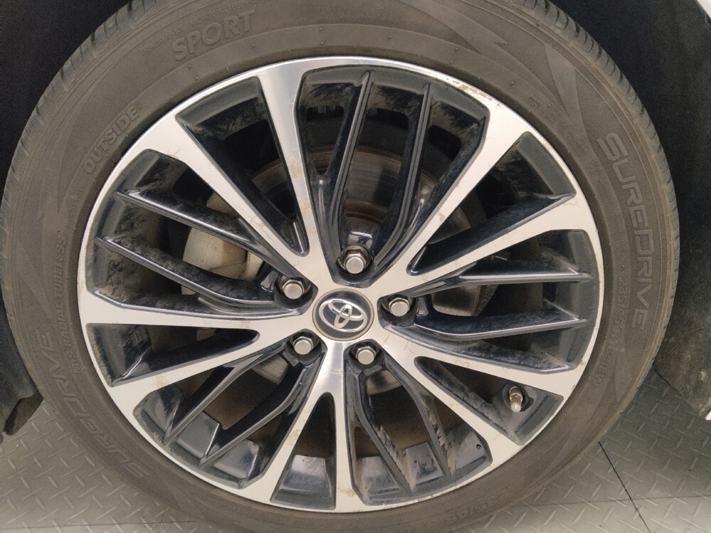 2018 Toyota Camry in Jackson, MS 39211 - 18127887 31