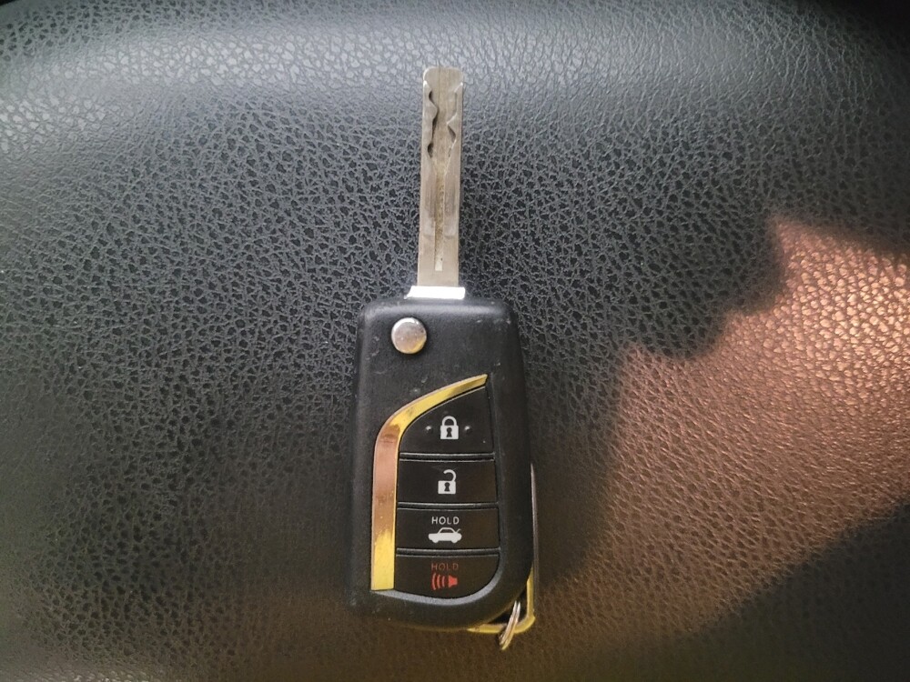 2018 Toyota Camry in Jackson, MS 39211 - 18127887 32