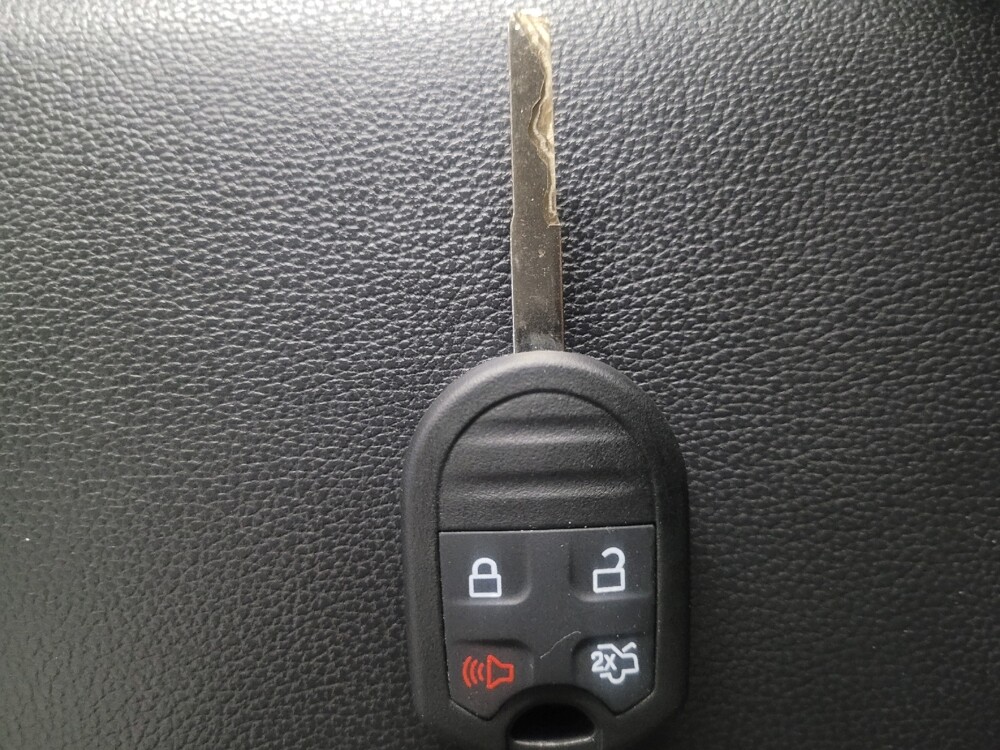 2018 Ford Escape in Union City, GA 30291 - 18127901 32