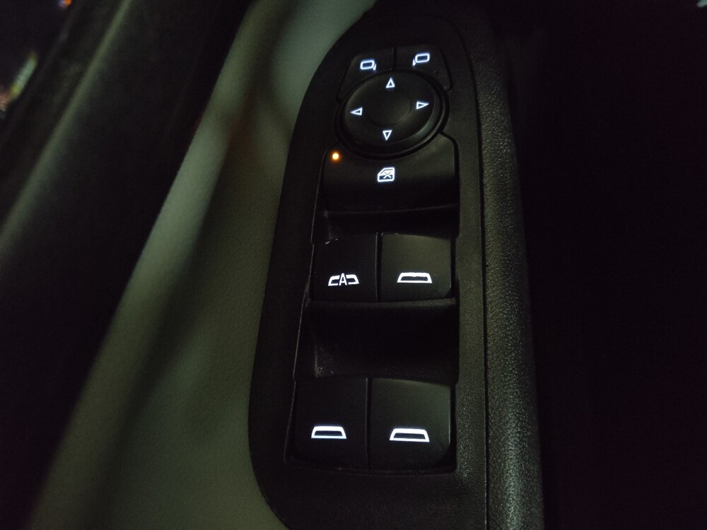 2019 Chevrolet Equinox in Columbus, GA 31909 - 18127902 27