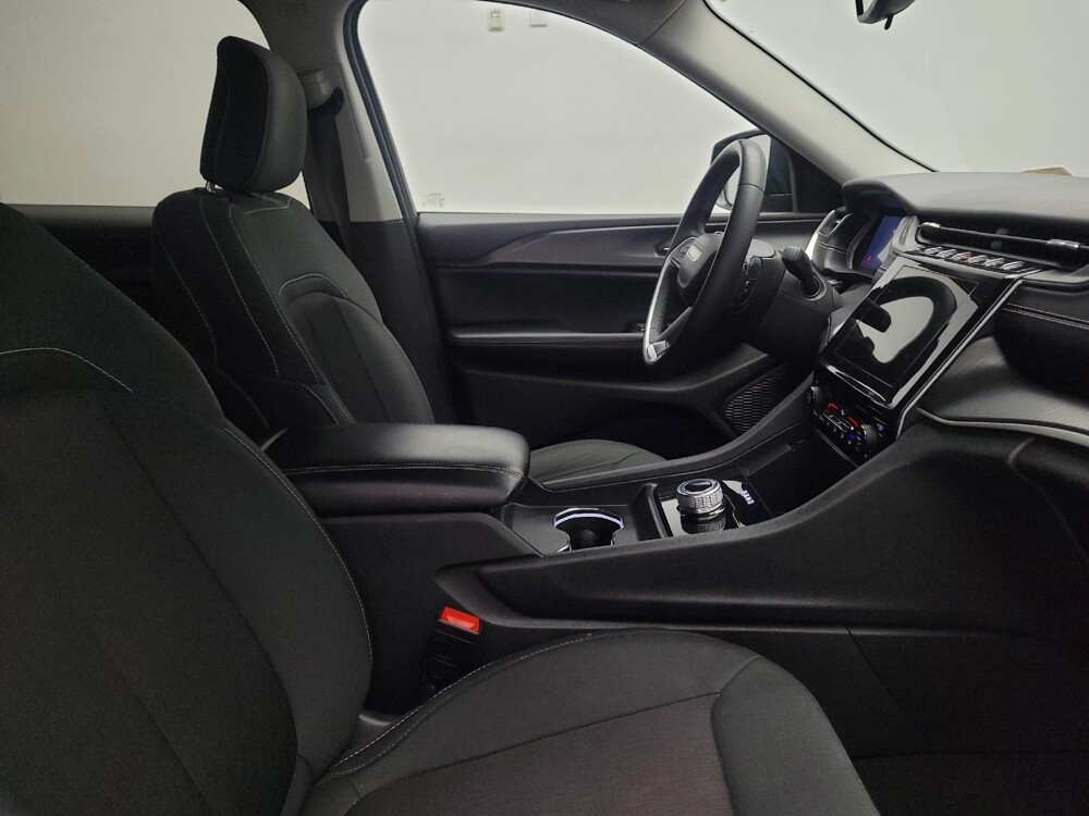 2023 Jeep Grand Cherokee L in Live Oak, TX 78233 - 18127931 21