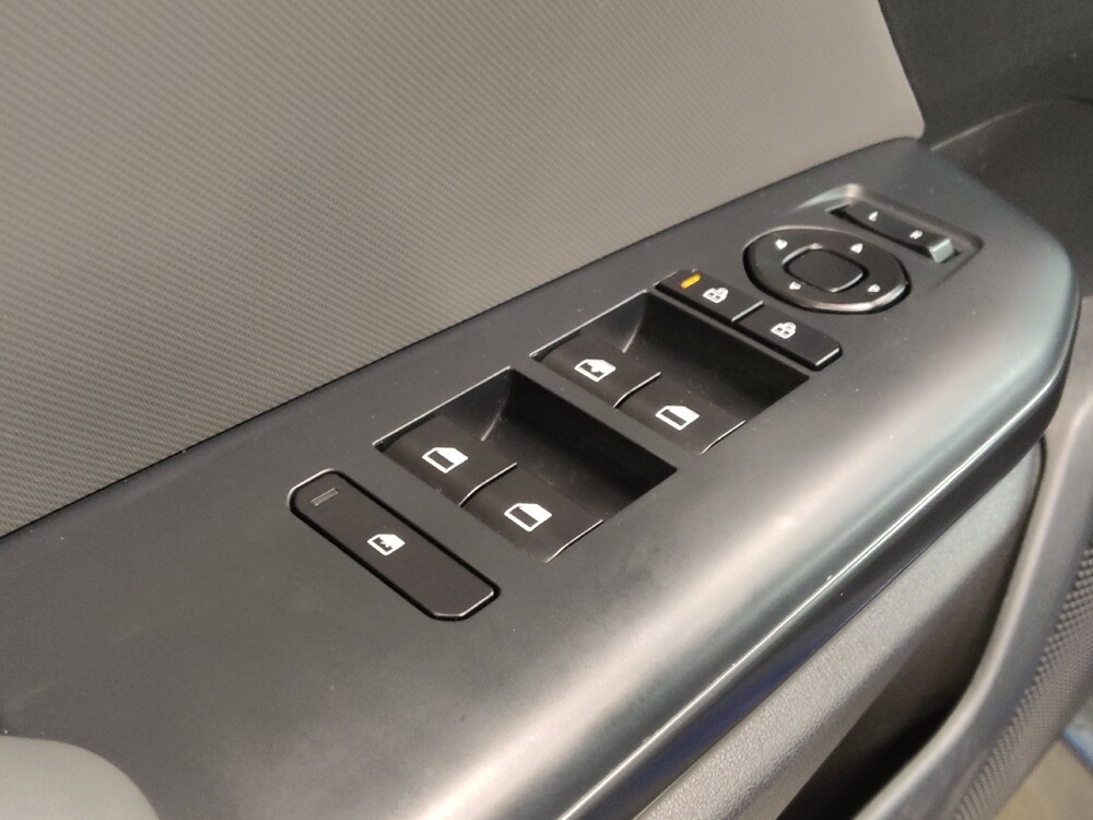 2025 Kia K4 in Live Oak, TX 78233 - 18127938 27