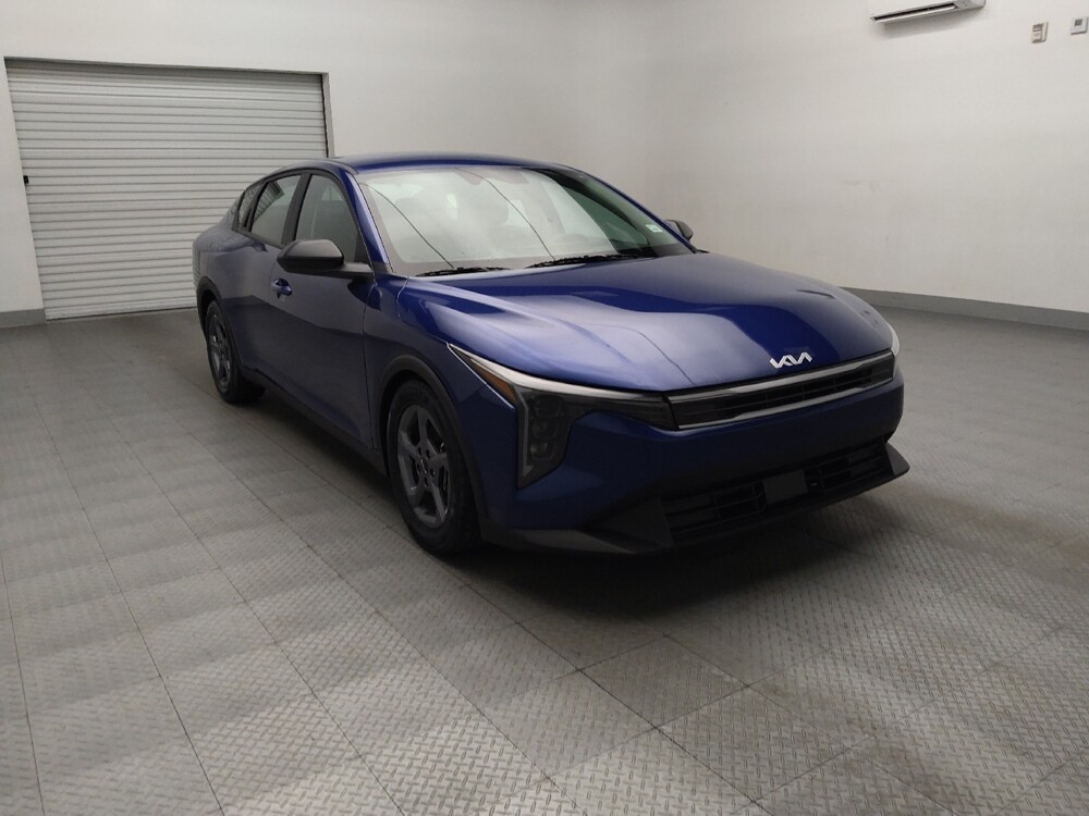 2025 Kia K4 in Live Oak, TX 78233 - 18127938 13