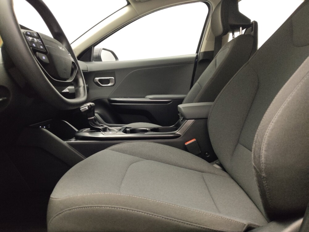 2025 Kia K4 in Live Oak, TX 78233 - 18127938 17