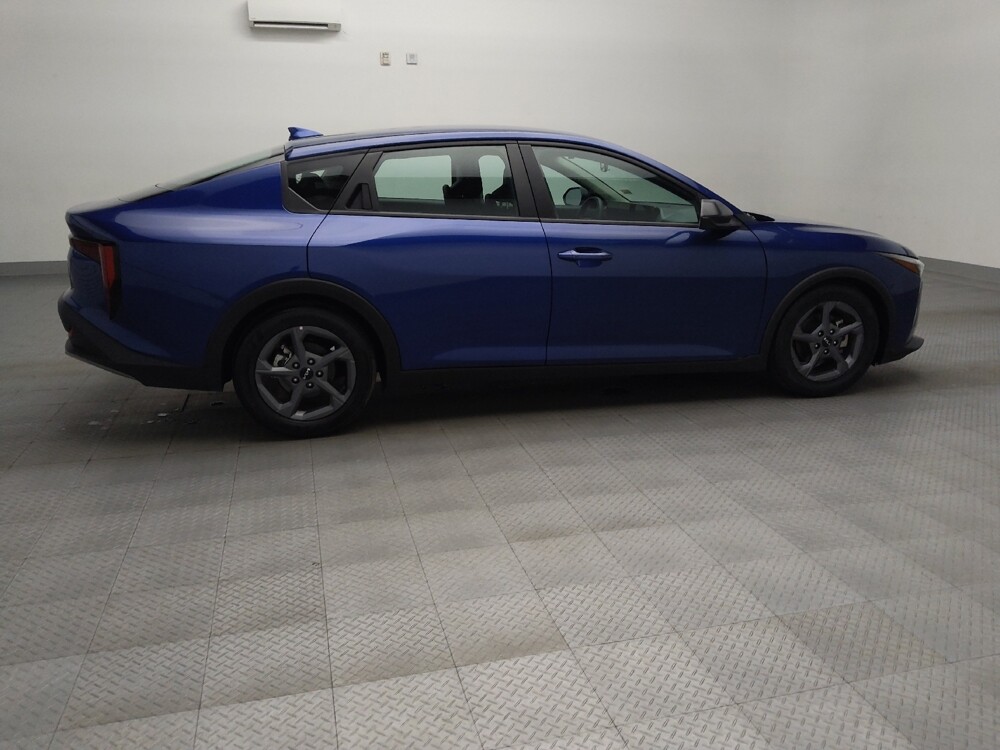 2025 Kia K4 in Live Oak, TX 78233 - 18127938 10