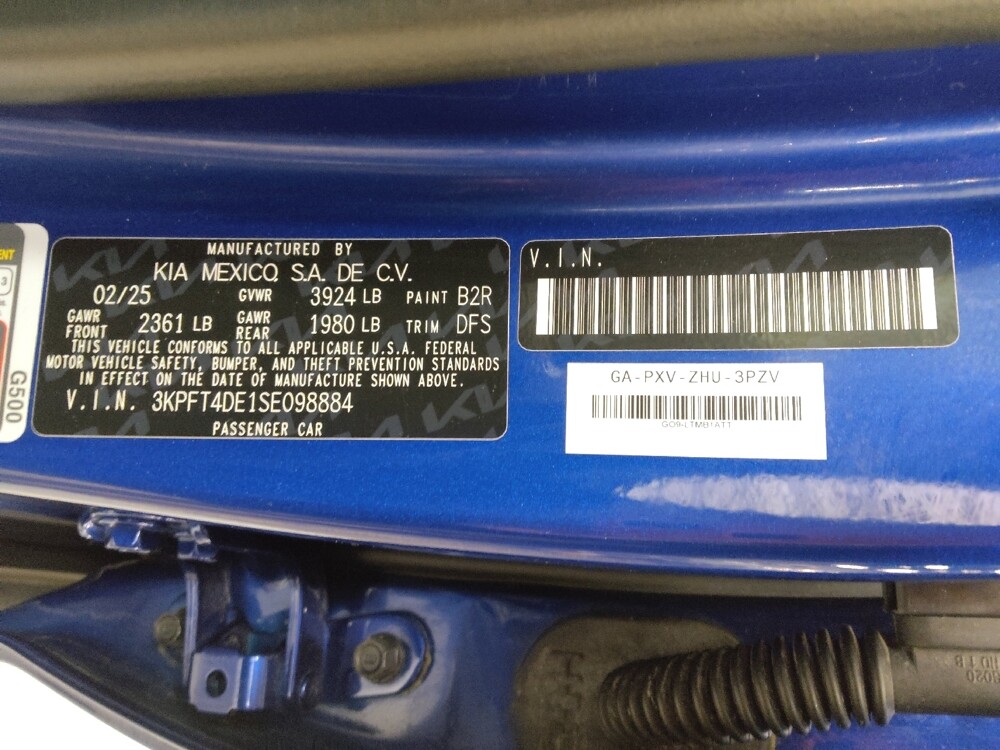 2025 Kia K4 in Live Oak, TX 78233 - 18127938 33