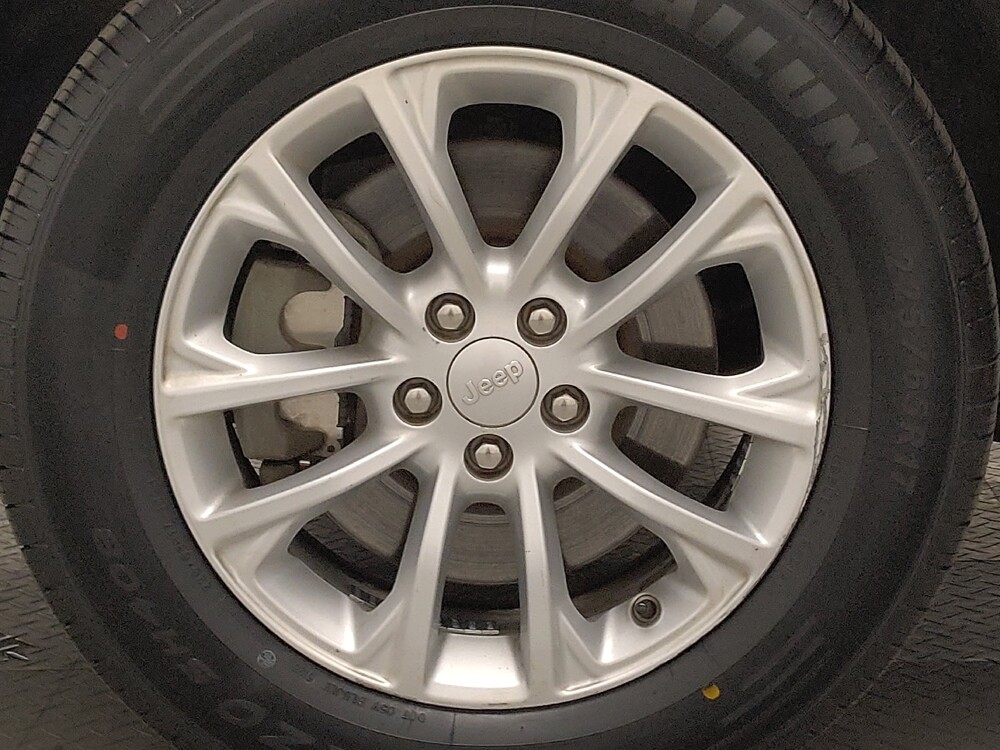 2020 Jeep Cherokee in San Antonio, TX 78238 - 18127941 31