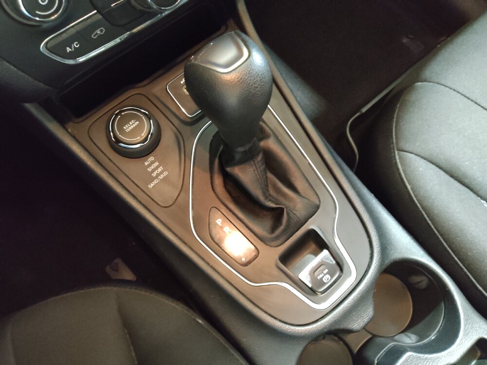 2020 Jeep Cherokee in San Antonio, TX 78238 - 18127941 26