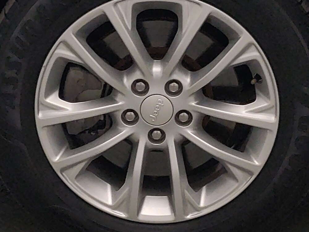 2019 Jeep Cherokee in Live Oak, TX 78233 - 18127943 31