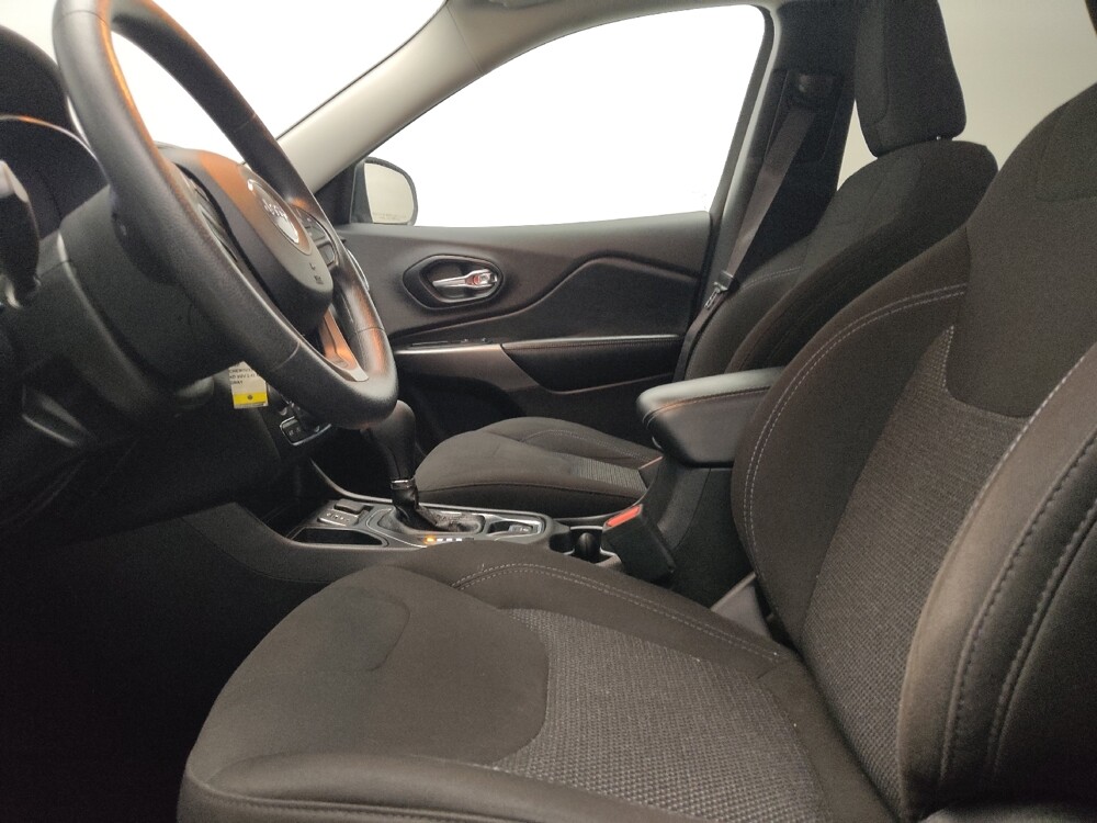 2019 Jeep Cherokee in Live Oak, TX 78233 - 18127943 17