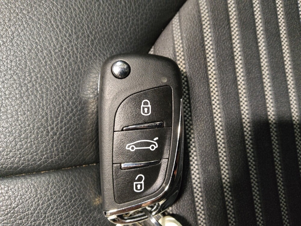 2019 Toyota Camry in Fort Worth, TX 76116 - 18127948 32