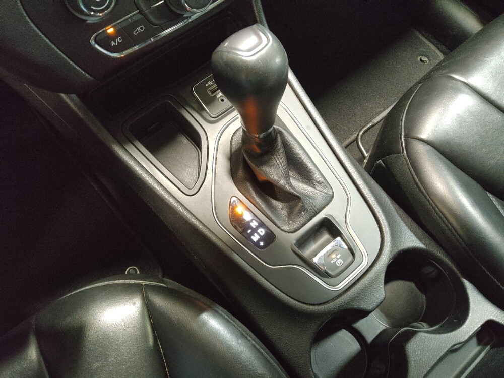 2020 Jeep Cherokee in San Antonio, TX 78238 - 18127951 26