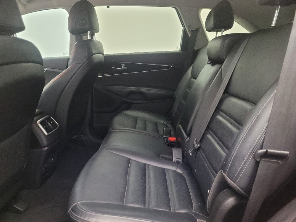 2017 Kia Sorento in Chandler, AZ 85225 - 18127965 18