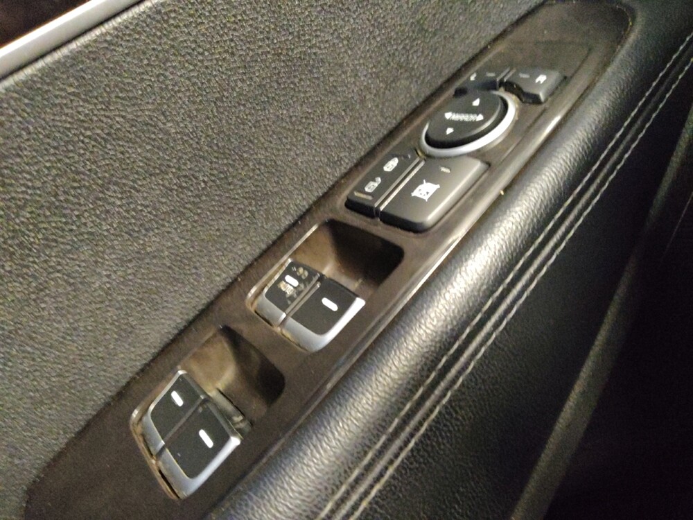 2017 Kia Sorento in Chandler, AZ 85225 - 18127965 27