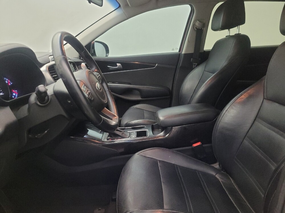 2017 Kia Sorento in Chandler, AZ 85225 - 18127965 17