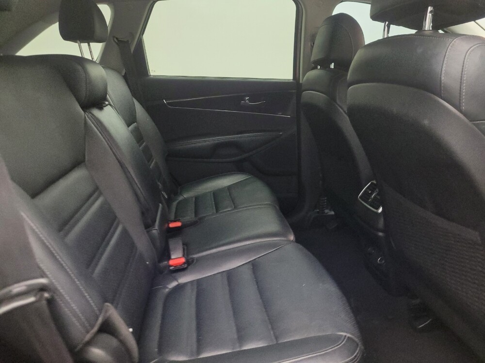 2017 Kia Sorento in Chandler, AZ 85225 - 18127965 19