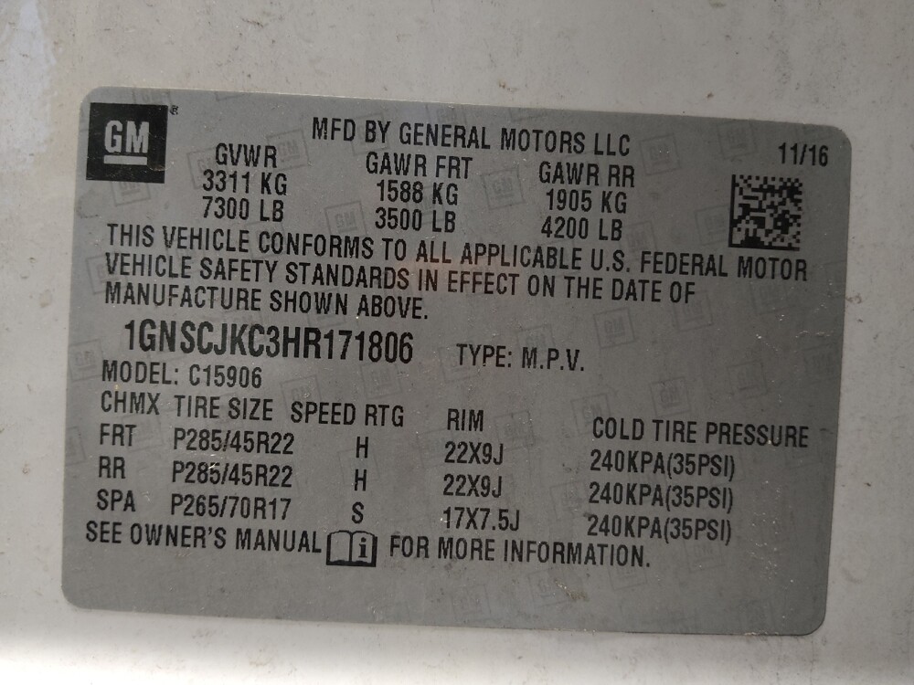 2017 Chevrolet Suburban in Tucson, AZ 85705 - 18127967 33