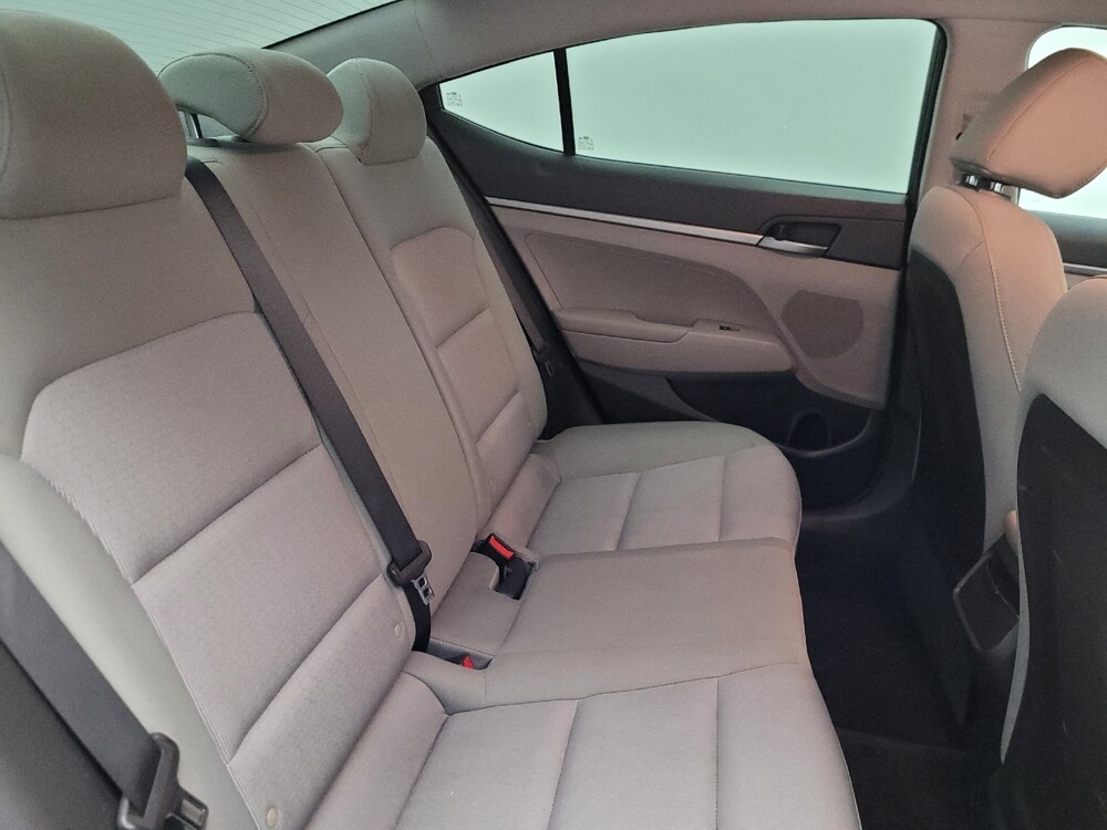 2017 Hyundai Elantra in Phoenix, AZ 85022 - 18127973 19