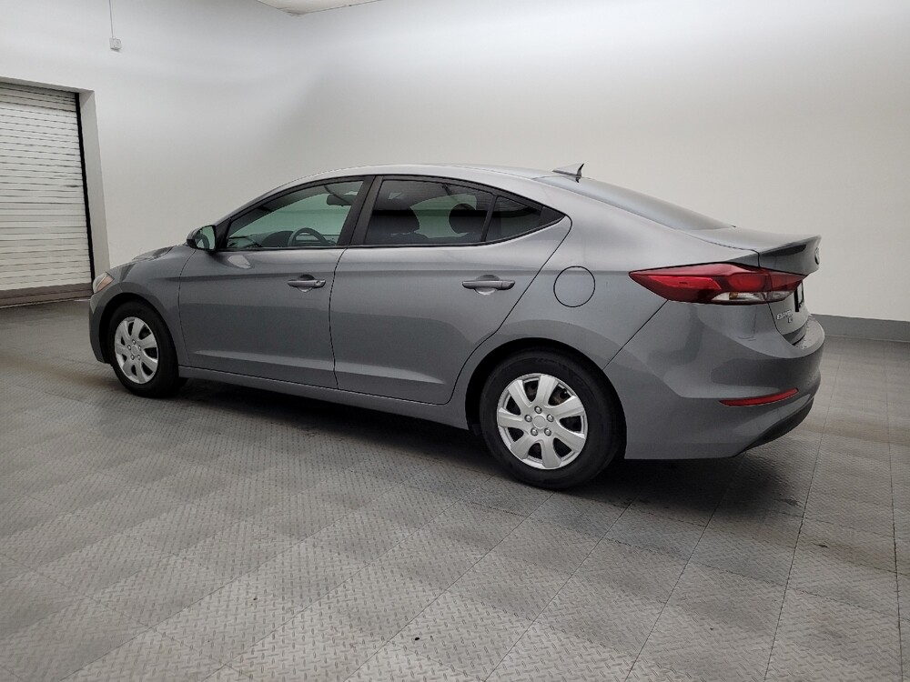 2017 Hyundai Elantra in Phoenix, AZ 85022 - 18127973 3