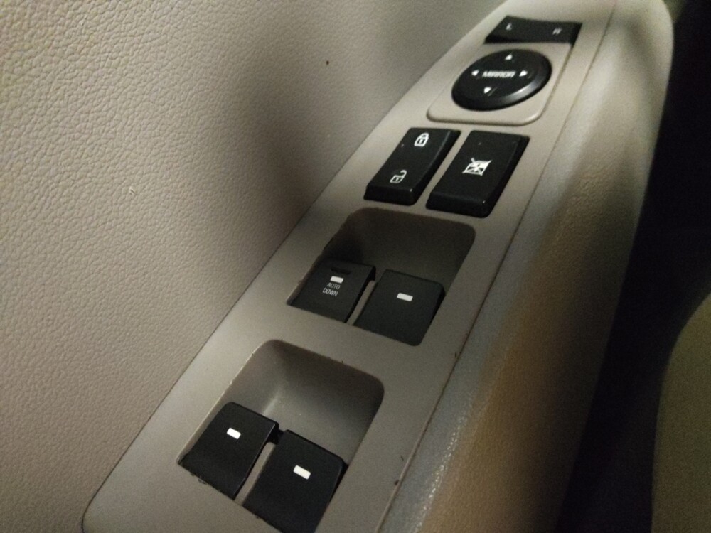 2017 Hyundai Elantra in Phoenix, AZ 85022 - 18127973 27