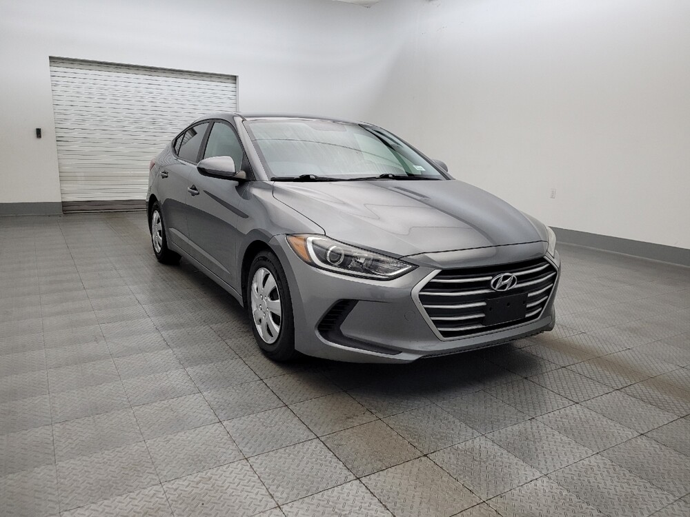 2017 Hyundai Elantra in Phoenix, AZ 85022 - 18127973 13