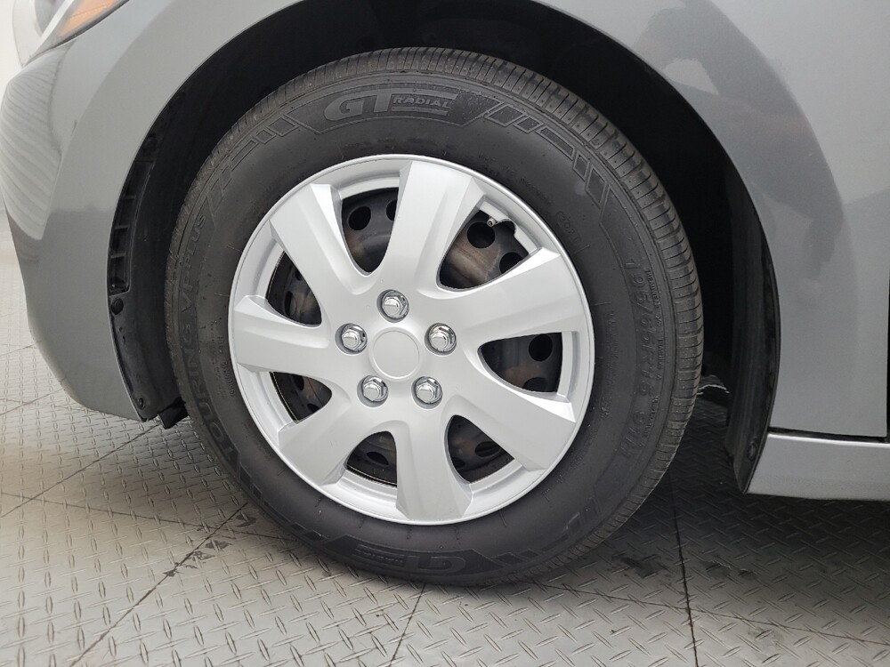 2017 Hyundai Elantra in Phoenix, AZ 85022 - 18127973 31