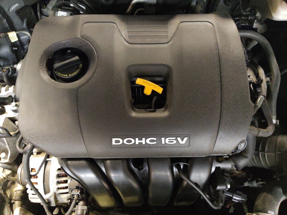 2017 Hyundai Elantra in Phoenix, AZ 85022 - 18127973 30