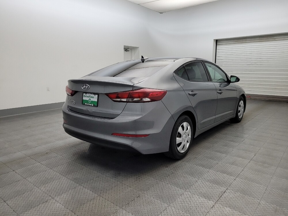 2017 Hyundai Elantra in Phoenix, AZ 85022 - 18127973 9