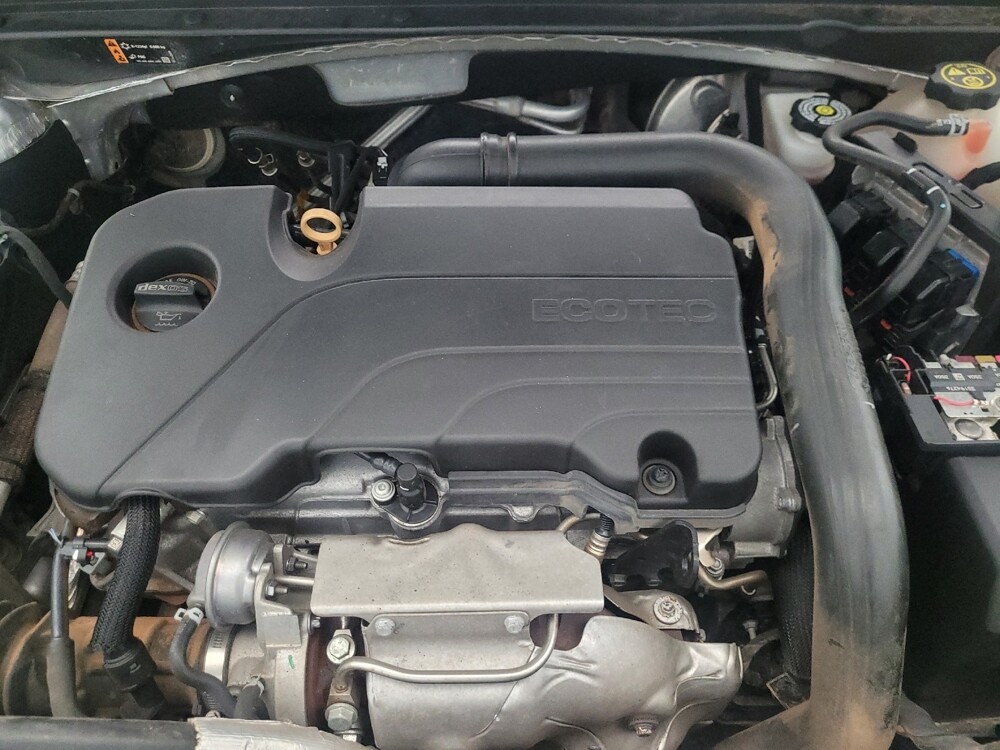 2021 Chevrolet Malibu in Tucson, AZ 85705 - 18127974 30