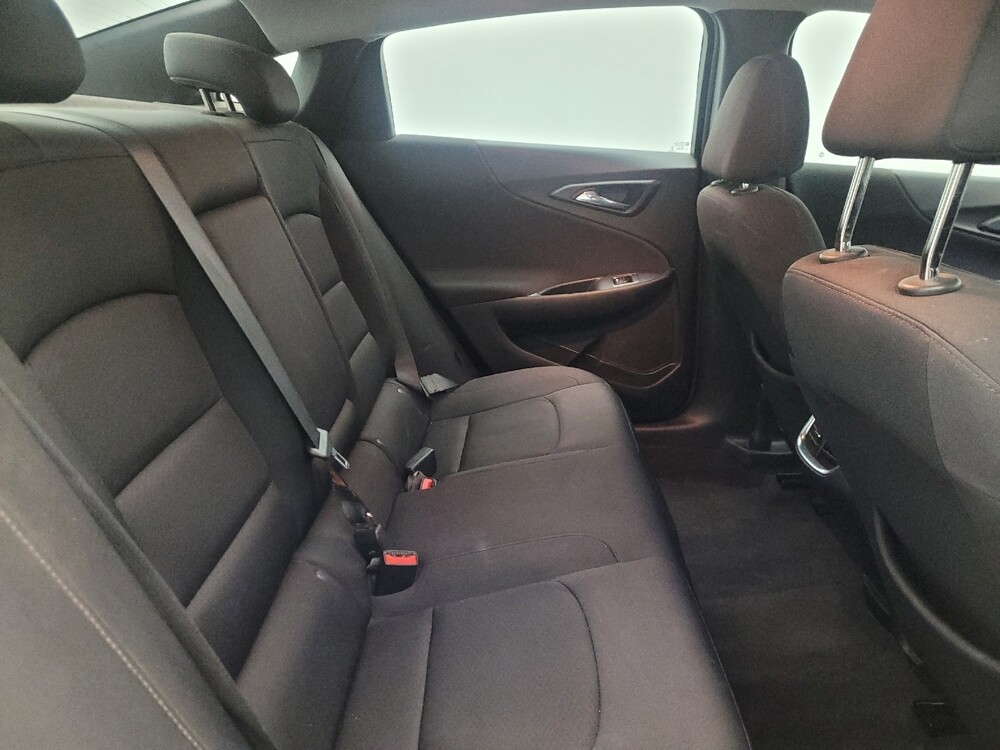 2021 Chevrolet Malibu in Tucson, AZ 85705 - 18127974 19