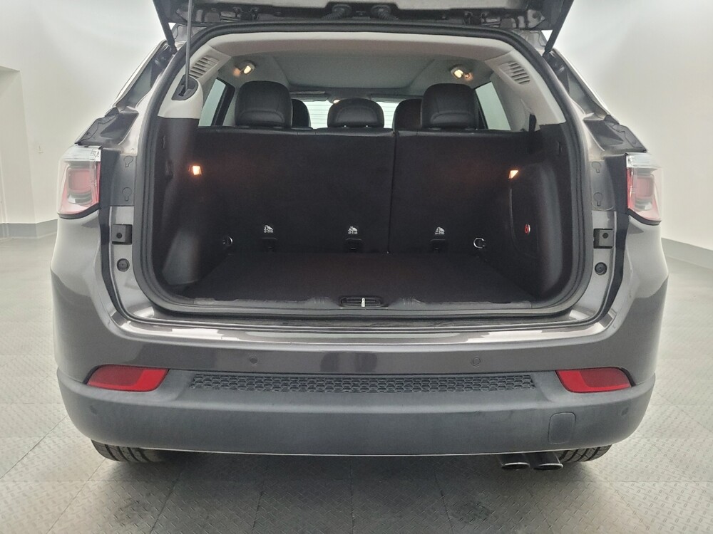 2018 Jeep Compass in Phoenix, AZ 85015 - 18127975 29