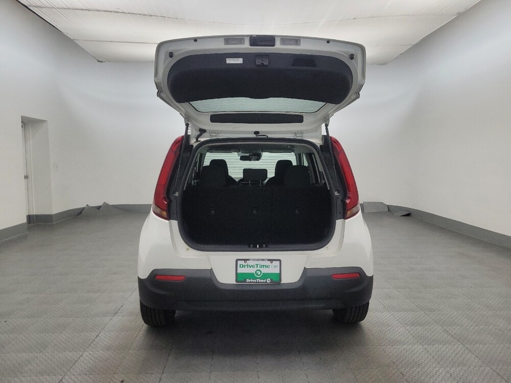 2022 Kia Soul in Glendale, AZ 85301 - 18127976 29