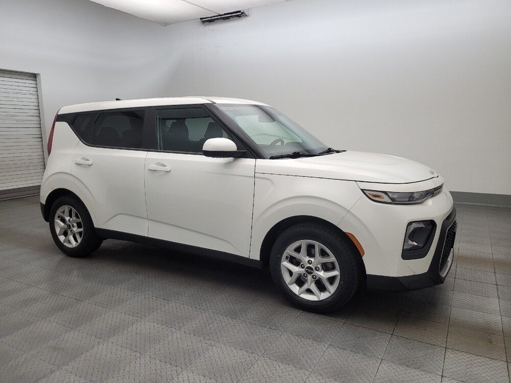 2022 Kia Soul in Glendale, AZ 85301 - 18127976 11