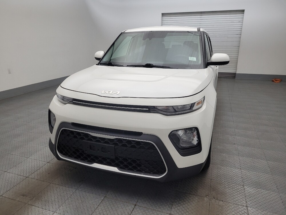 2022 Kia Soul in Glendale, AZ 85301 - 18127976 15