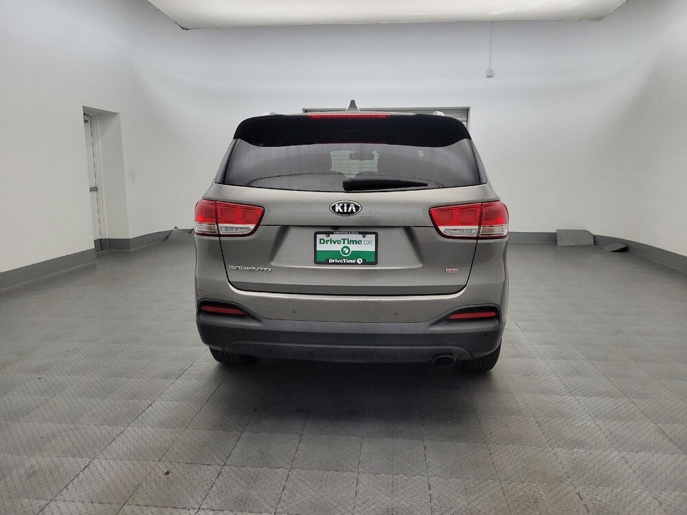 2016 Kia Sorento in Phoenix, AZ 85015 - 18127978 7
