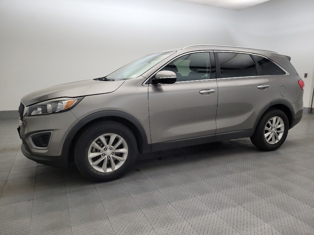 2016 Kia Sorento in Phoenix, AZ 85015 - 18127978 2