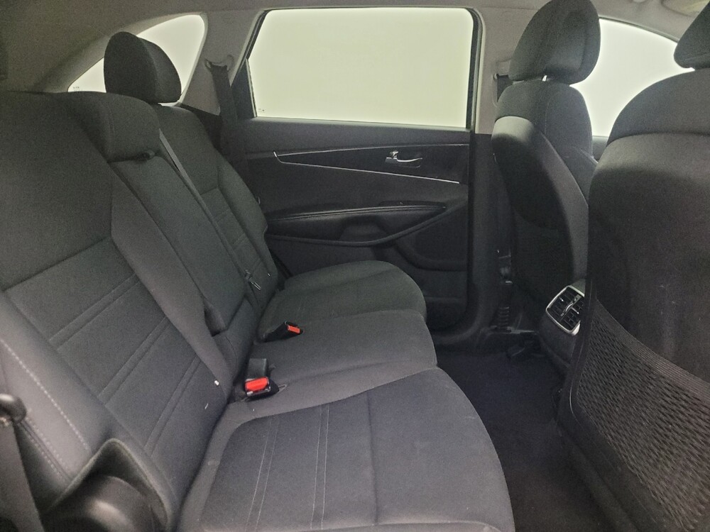 2016 Kia Sorento in Phoenix, AZ 85015 - 18127978 19