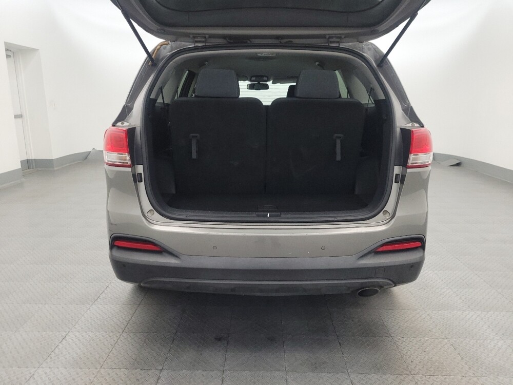 2016 Kia Sorento in Phoenix, AZ 85015 - 18127978 29