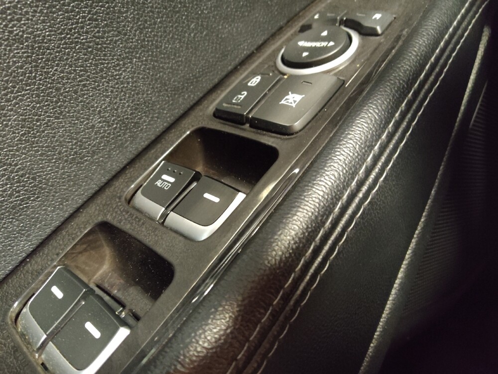 2016 Kia Sorento in Phoenix, AZ 85015 - 18127978 27