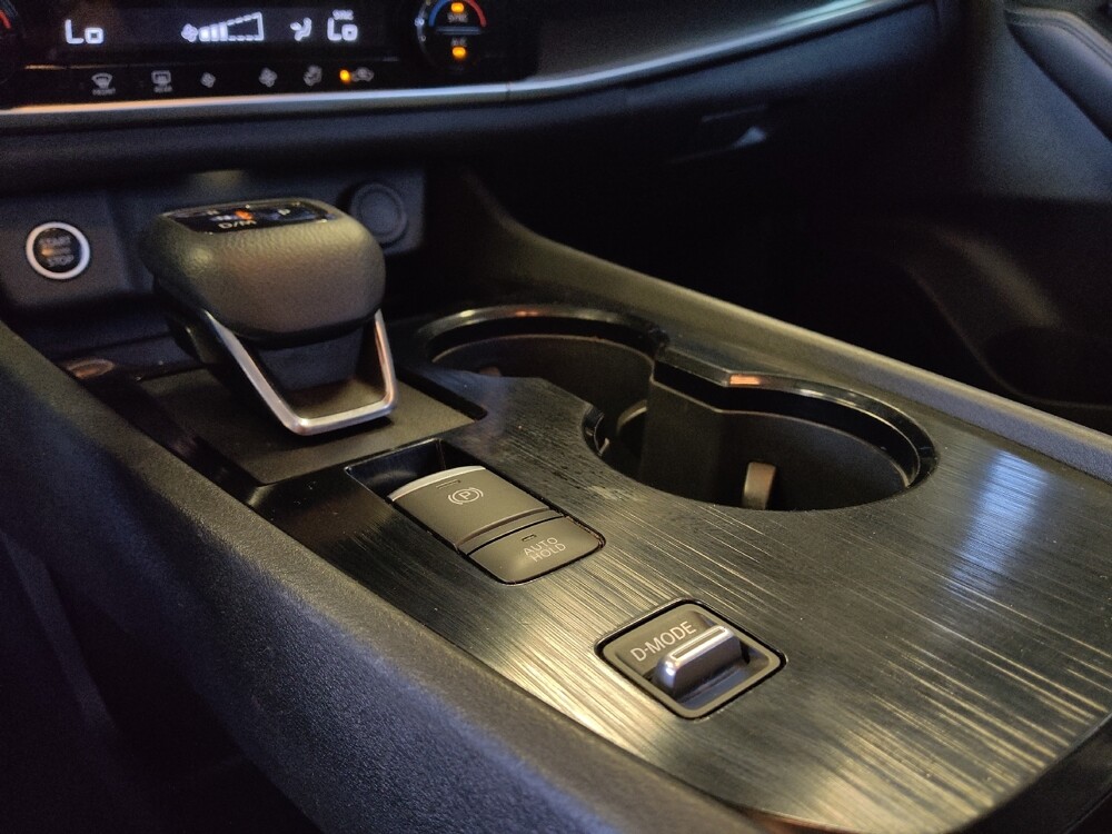 2021 Nissan Rogue in Phoenix, AZ 85015 - 18127983 26