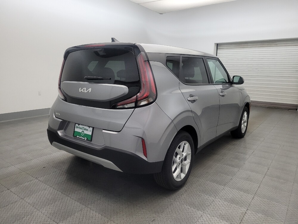 2025 Kia Soul in Chandler, AZ 85225 - 18127987 9