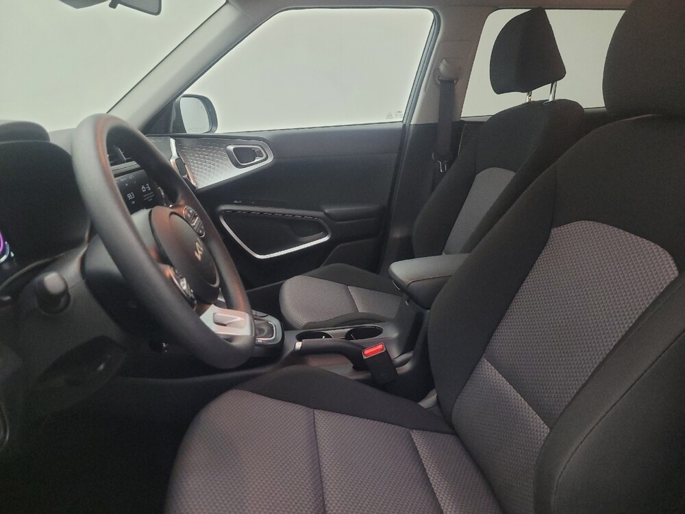 2025 Kia Soul in Chandler, AZ 85225 - 18127987 17