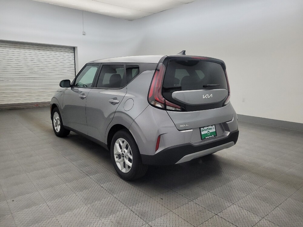 2025 Kia Soul in Chandler, AZ 85225 - 18127987 5