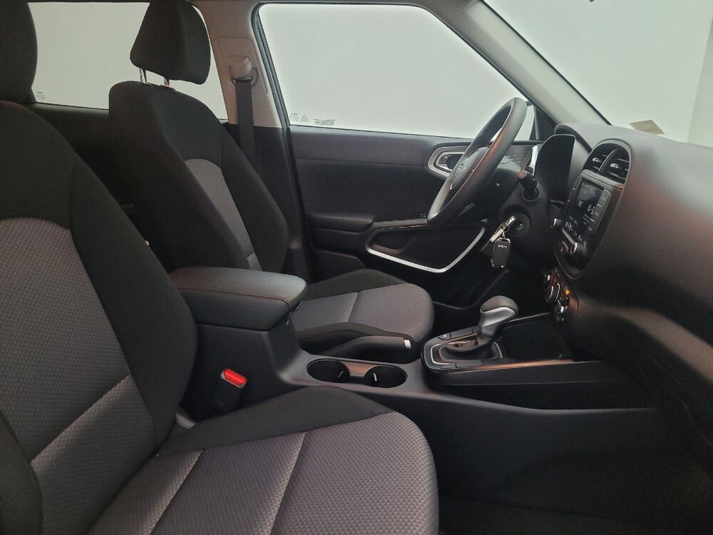 2025 Kia Soul in Phoenix, AZ 85015 - 18127988 21