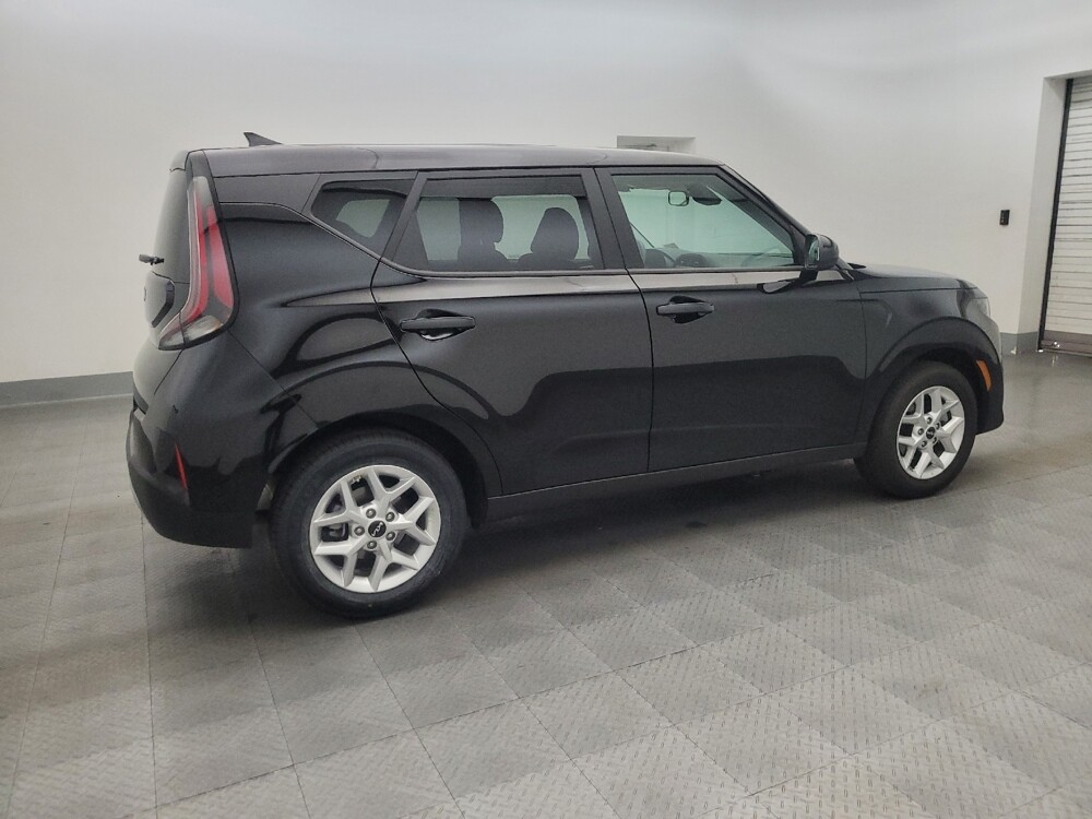 2025 Kia Soul in Phoenix, AZ 85015 - 18127988 10