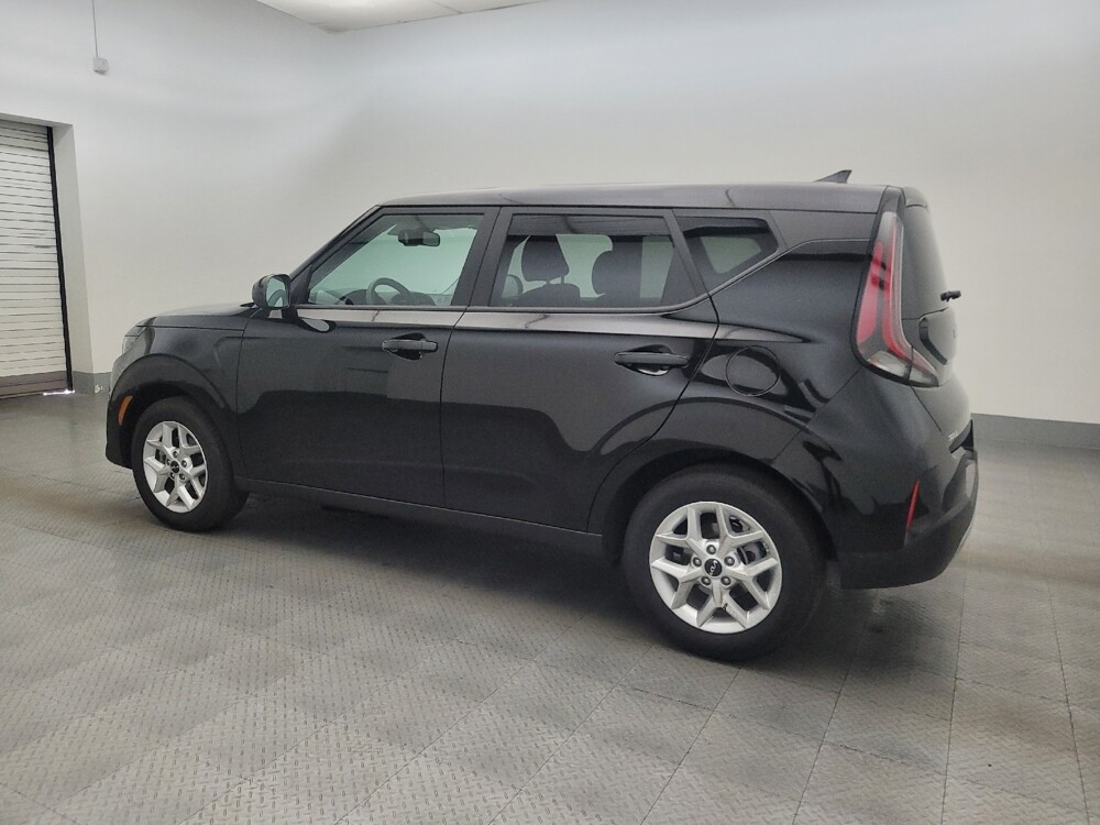 2025 Kia Soul in Phoenix, AZ 85015 - 18127988 3