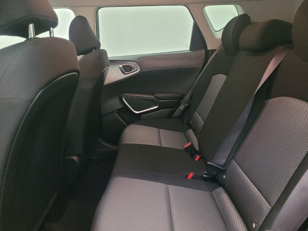 2025 Kia Soul in Phoenix, AZ 85015 - 18127988 18