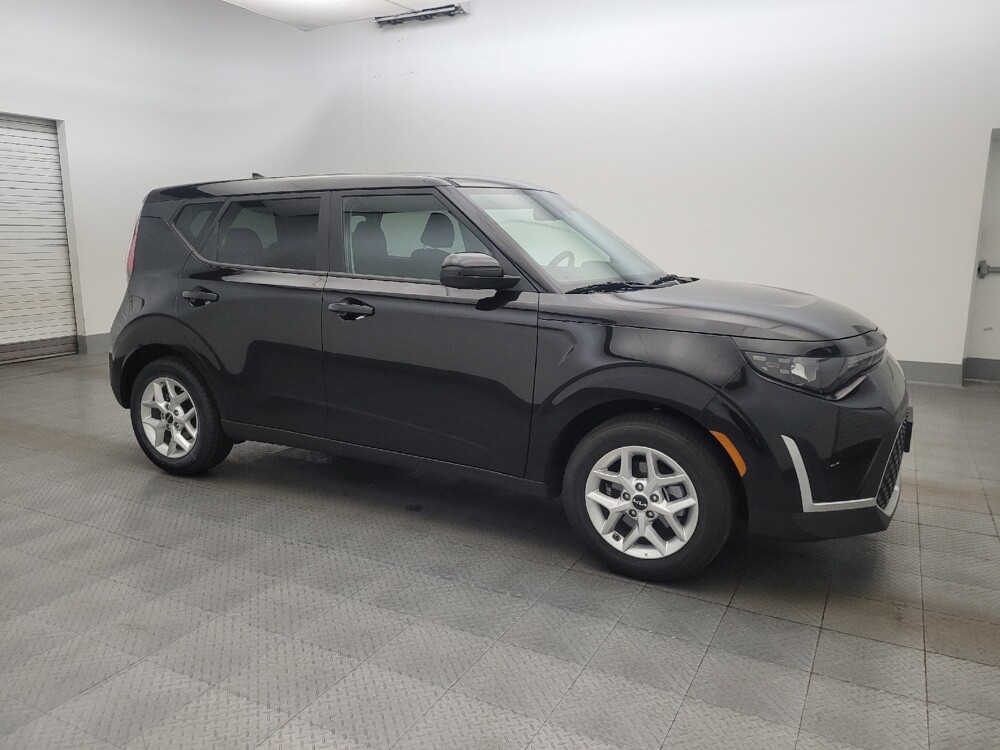 2025 Kia Soul in Phoenix, AZ 85015 - 18127988 11
